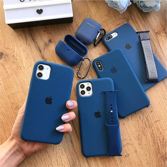 iPhone 11 Pro Max Midnight Blue Apple Silicone Case