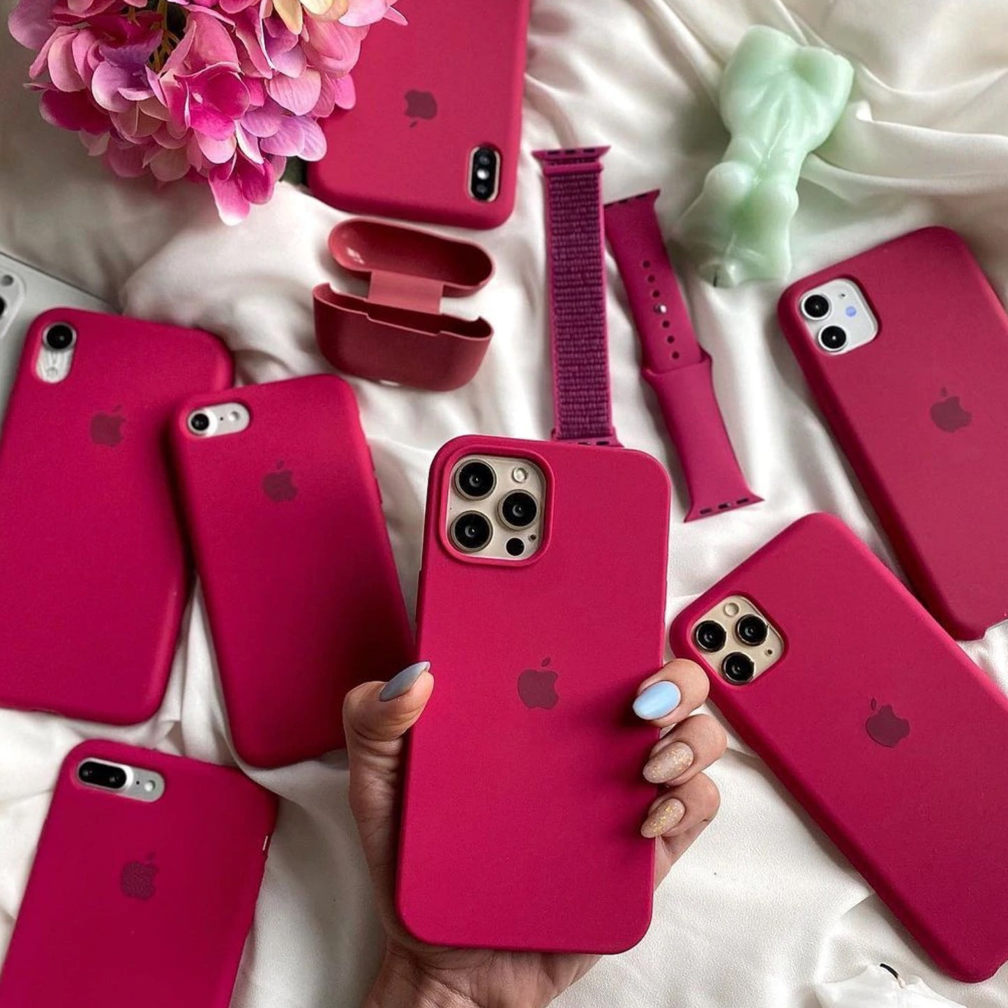 iPhone 11 Pro Max Red Rose Apple Silicone Case